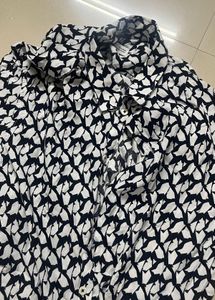 Stylish Black &amp; White Printed Shirt
