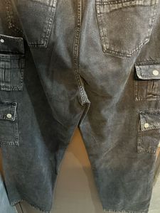 Trendy Black Cargo Jeans