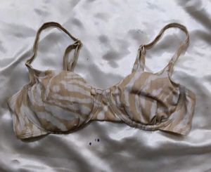 Stylish Bikini Top with Animal Print