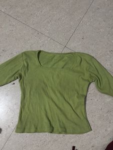 Bundle of 4 Women's Tops