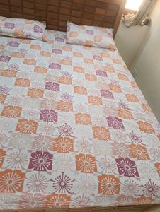 Floral Bedsheet with 2 pillows