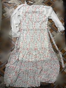 Elegant White Floral Tiered Maxi Dress – Feminine