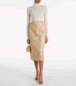 Lace Floral Pencil Skirt ✨️🪞