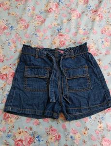 3 Denim shorts for girls ( 6 to 8 years)