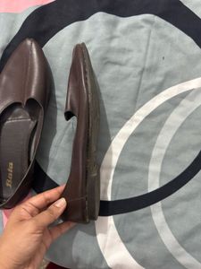 Leather Jutis