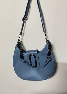 Stylish Blue Shoulder Bag with Chain