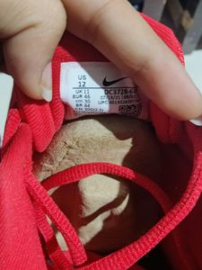 Nike Men Casual Shoes. Unused. No Coins.