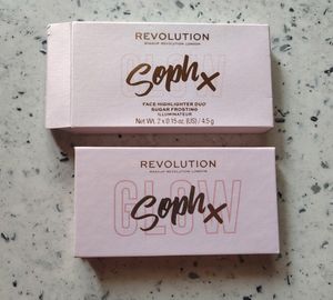 Revolution x Soph  Glow Face Highlighter Duo