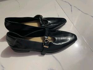 MOMO korean Imporyed Stylish Black Mary Jane.