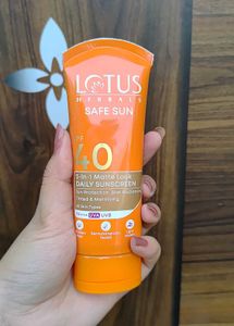 Lotus Herbals Safe Sun SPF 40 Daily Sunscreen
