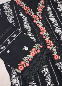 Elegant Black Embroidered Kurta