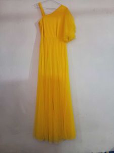 Elegant Yellow Evening Gown
