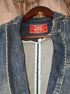 Stylish Denim Blazer with Studded Shoulders