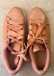 puma pink shoes