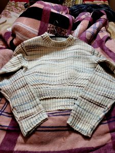 A Crop Sweater For Women