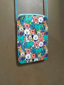 BT21 Cartoon Pouch