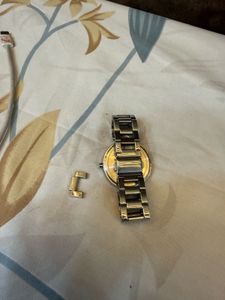 Elegant DRESSBERRY Watch