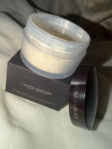 Laura Mercier Translucent Loose Setting Powder