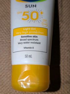 Cetaphil Sun SPF 50 Light Gel