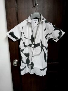 Abstract Print Button-Up Shirt