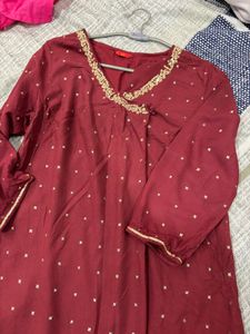 Maroon Kurta with Gold Embellishments
