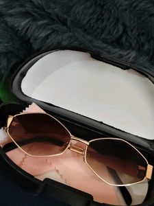 Stylish Gold Frame Sunglasses