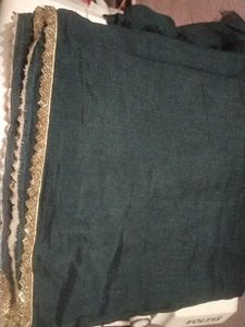 Elegant Emerald Green Saree with blouse peice