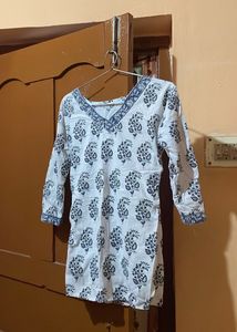 white short kurti