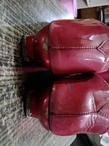 Red Faux Leather Bellies in Good Condition