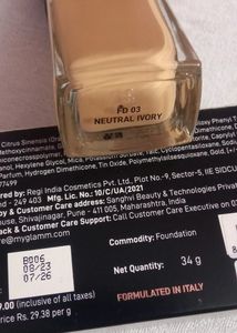 Myglamm Manish Malhotra Skin Awakening Foundation