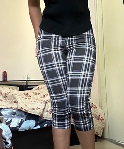 H&M Capri Trousers