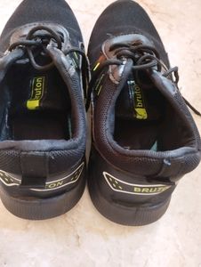 Black Sports Shoe