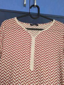 Women's daily wear Kurta from Zudio.