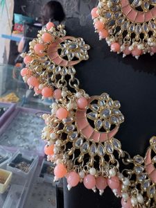 Beautiful Peach &amp; Gold Choker Necklace Set