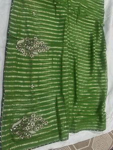 Green laheriya saree