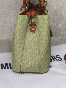 Michael Kors hand Bag - Light Green 💚