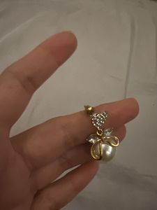 Elegant Pearl Heart Earrings