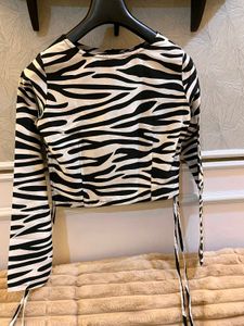 Stylish Zebra Print Long Sleeve Top