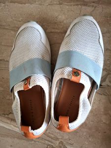 White Color Casual Shoes 👞