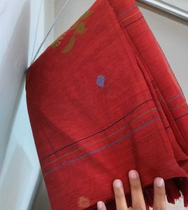 Vibrant Red kurta with Subtle Motifs