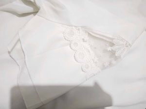White Lace Detail Top🤍