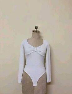 White Ribbed Long Sleeve Sweetheart Neck Top