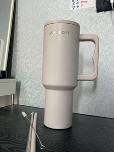 Boldfit Insulated Tumbler with Handle