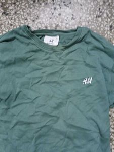 H&amp;M Green sweatshrit