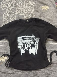 Graphic Print half Sleeve Top