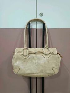 Cream Croc Embossed Shoulder Bag