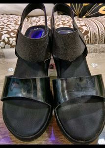 Chic Black Wedge Sandals