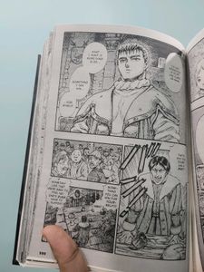 Berserk Deluxe Edition Volume 3