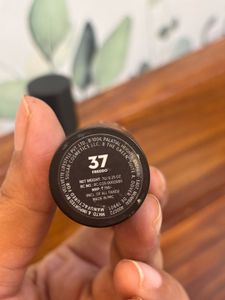 SUGAR Foundation stick shade 37 FREE BRUSH