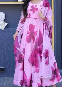 Elegant Pink Floral Kurta Set